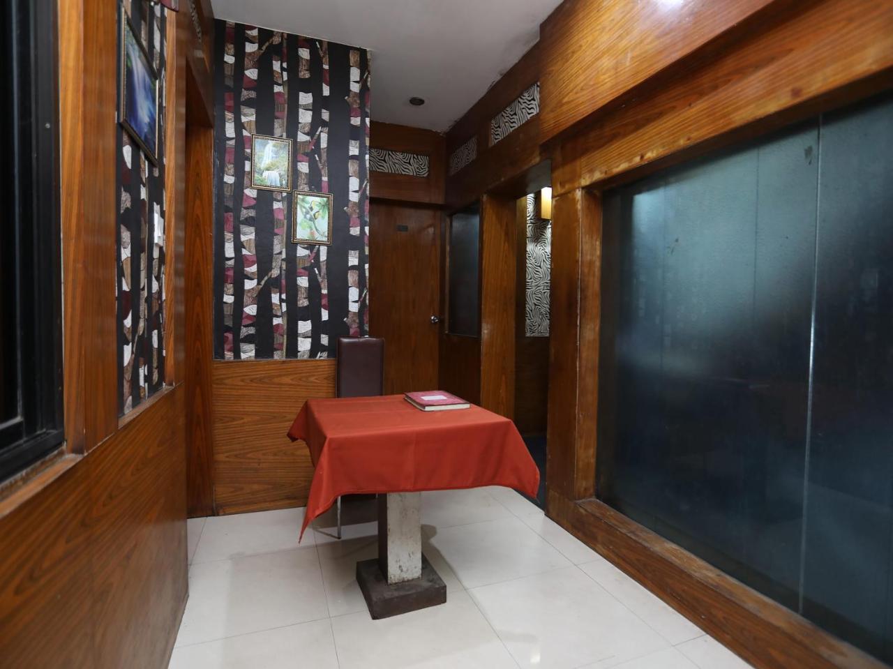 Oyo 28644 Hotel Nilanjana Āsansol Esterno foto